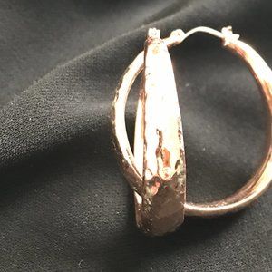 Fashion Pierced Hoop Earrings / Rose Color